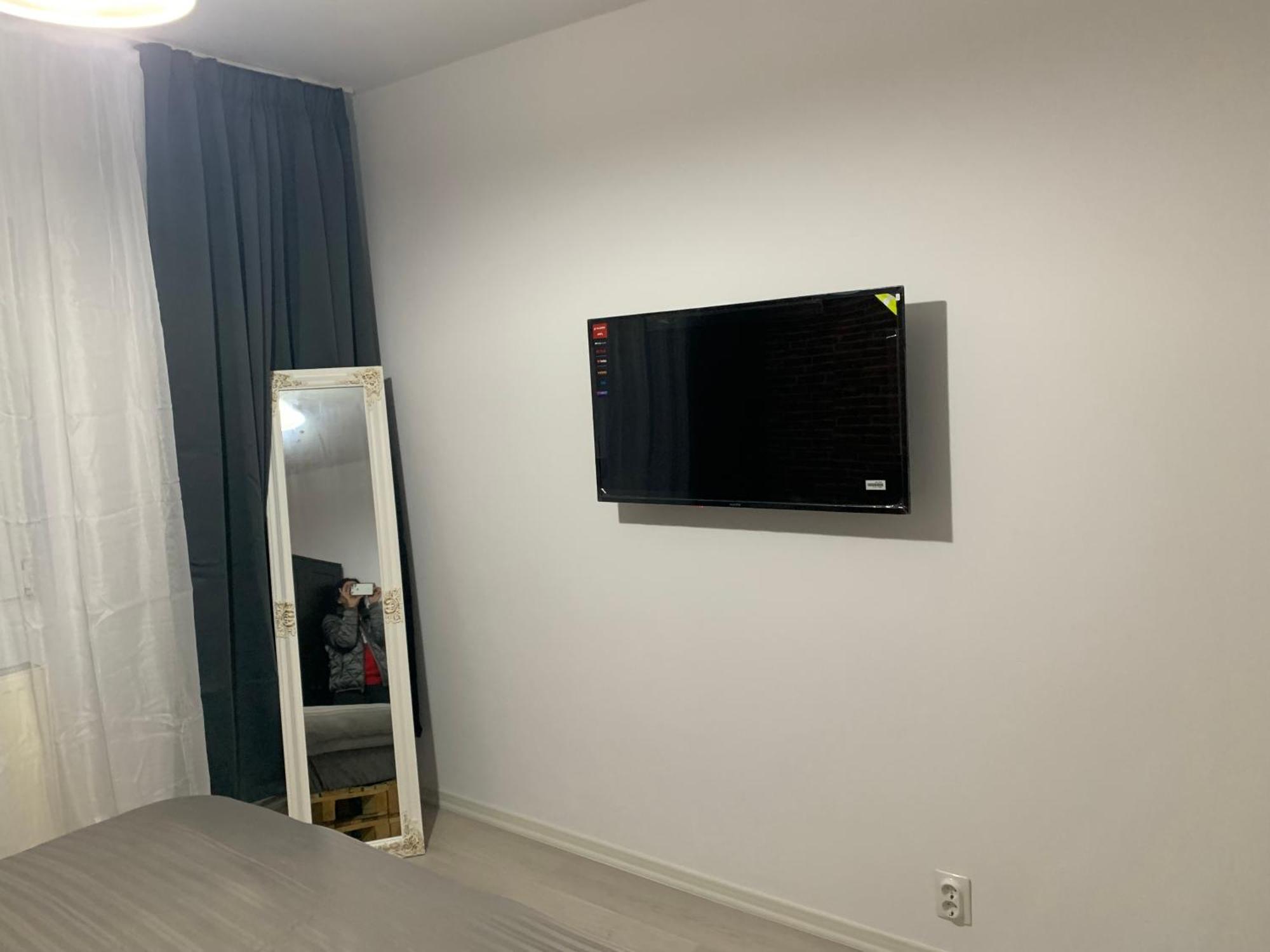 Conclavia Unu Apartman Medgyes Kültér fotó
